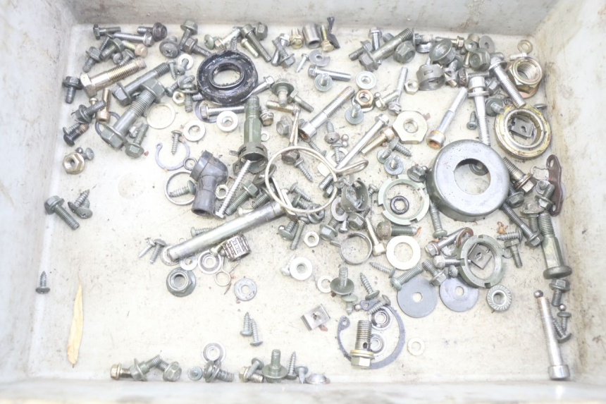 photo de ZAK SCHROEVEN EN BEVESTIGINGSMATERIAAL KEEWAY F-ACT FACT 50 (2006 - 2011) - Hoofdaanzicht