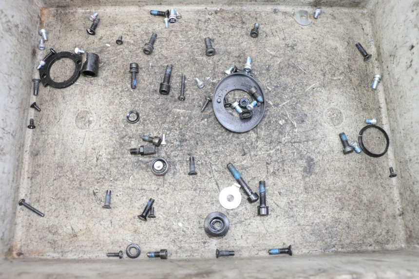 photo de ZAK SCHROEVEN EN BEVESTIGINGSMATERIAAL SEGWAY NINEBOT F40E 1 - Hoofdaanzicht