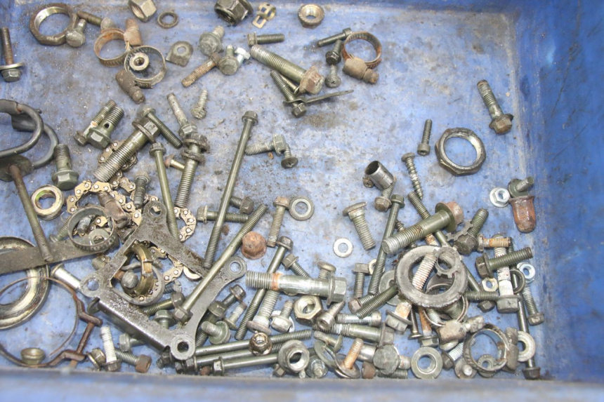 photo de ZAK SCHROEVEN EN BEVESTIGINGSMATERIAAL TNT MOTOR FASTINO 4T 50 (2013 - 2019) - Detail van het onderdeel