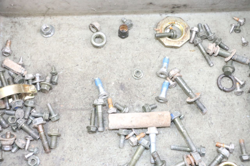 photo de ZAK SCHROEVEN EN BEVESTIGINGSMATERIAAL BTC FELICE SPORT 50 - Detail van het onderdeel