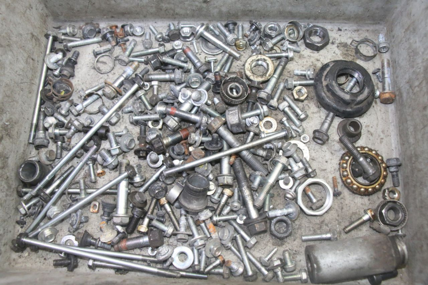 photo de ZAK SCHROEVEN EN BEVESTIGINGSMATERIAAL HONDA FES S-WING SWING ABS 125 (2007 - 2015) - Hoofdaanzicht