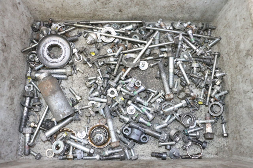 photo de ZAK SCHROEVEN EN BEVESTIGINGSMATERIAAL HONDA FES S-WING SWING ABS 125 (2007 - 2015) - Hoofdaanzicht