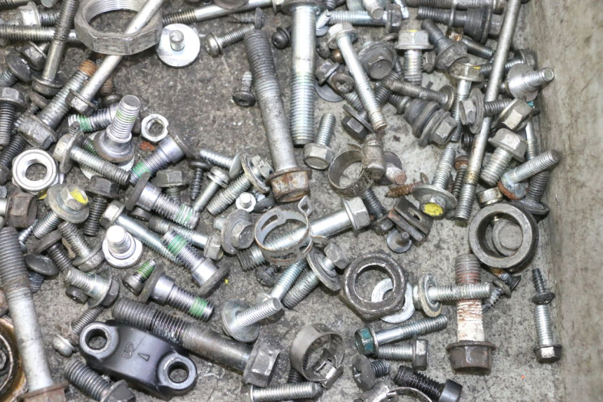 photo de ZAK SCHROEVEN EN BEVESTIGINGSMATERIAAL HONDA FES S-WING SWING ABS 125 (2007 - 2015) - Andere kijkhoek