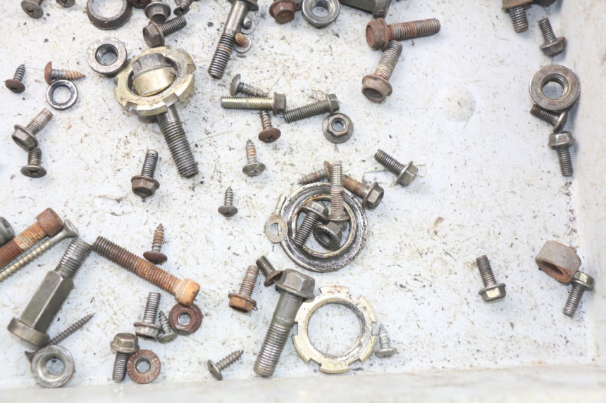 photo de ZAK SCHROEVEN EN BEVESTIGINGSMATERIAAL LINTEX FEVER 2T 50 (2009 - 2022) - Zoom op gebruiksstaat