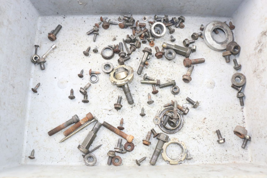 photo de ZAK SCHROEVEN EN BEVESTIGINGSMATERIAAL LINTEX FEVER 2T 50 (2009 - 2022) - Technische close-up