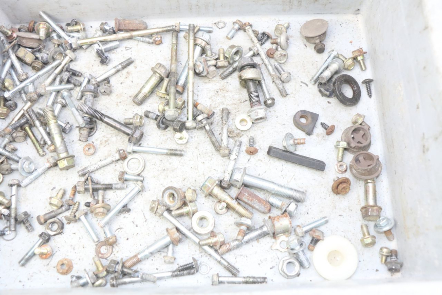 photo de ZAK SCHROEVEN EN BEVESTIGINGSMATERIAAL SYM FIDDLE 2 50 (2008 - 2013) - Detail van het onderdeel