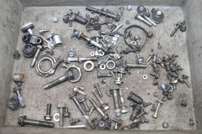 photo de ZAK SCHROEVEN EN BEVESTIGINGSMATERIAAL SYM FIDDLE 2 S 125 (2012 - 2014) - Hoofdaanzicht