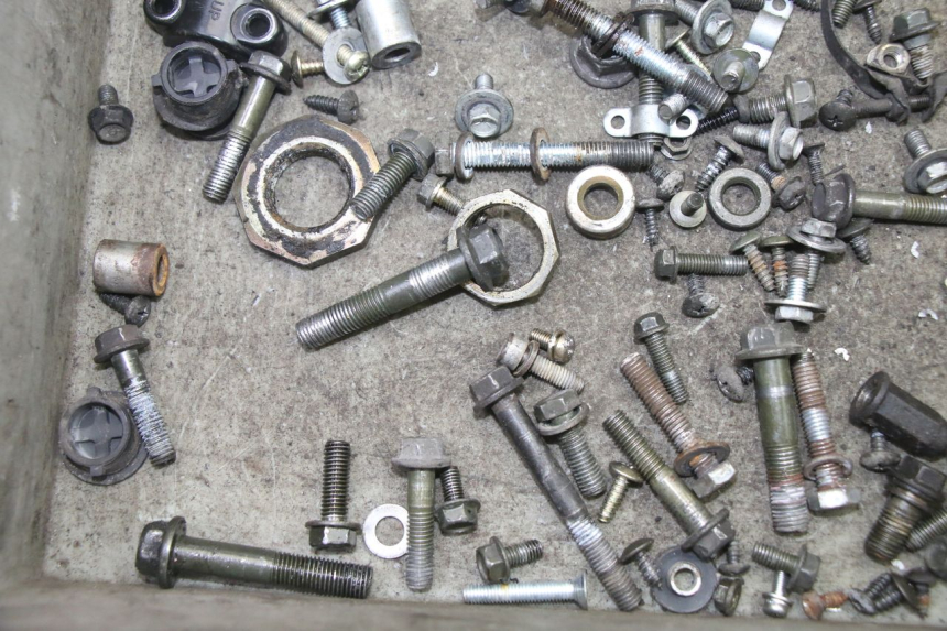 photo de ZAK SCHROEVEN EN BEVESTIGINGSMATERIAAL SYM FIDDLE 2 S 125 (2012 - 2014) - Andere kijkhoek