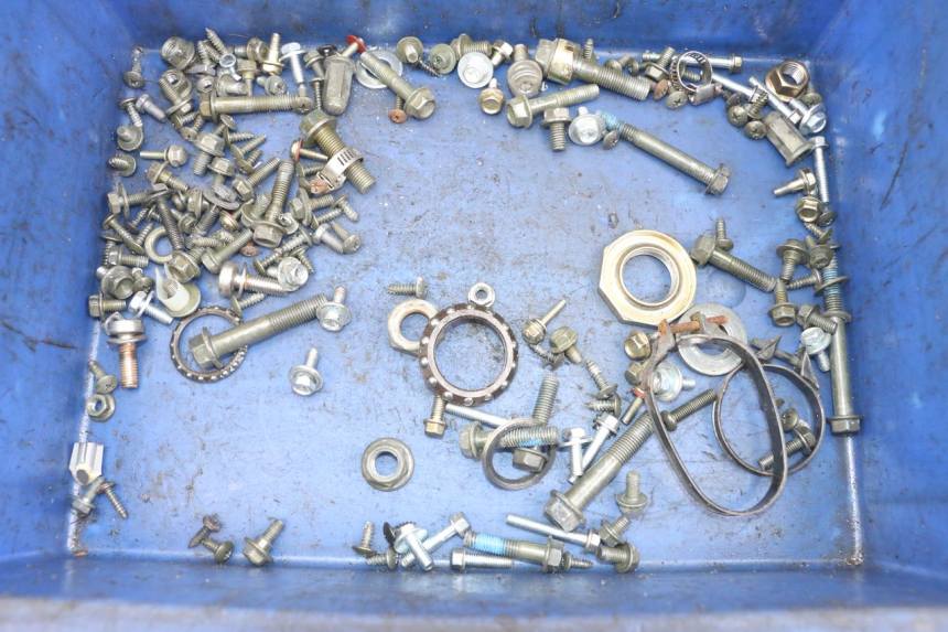 photo de ZAK SCHROEVEN EN BEVESTIGINGSMATERIAAL SYM FIDDLE 3 III 125 (2014 - 2020) - Hoofdaanzicht