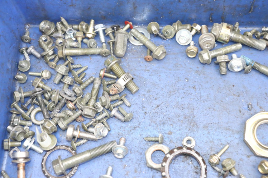 photo de ZAK SCHROEVEN EN BEVESTIGINGSMATERIAAL SYM FIDDLE 3 III 125 (2014 - 2020) - Zoom op gebruiksstaat