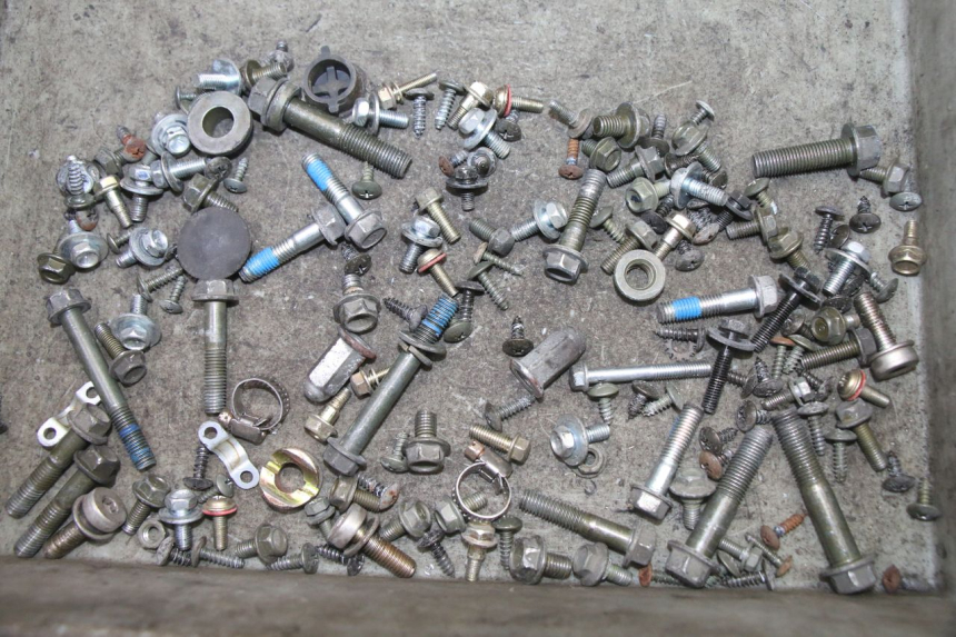 photo de ZAK SCHROEVEN EN BEVESTIGINGSMATERIAAL SYM FIDDLE 3 III 125 (2014 - 2020) - Hoofdaanzicht