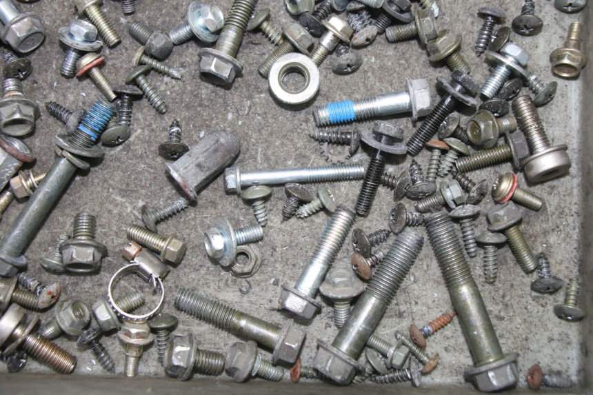 photo de ZAK SCHROEVEN EN BEVESTIGINGSMATERIAAL SYM FIDDLE 3 III 125 (2014 - 2020) - Technische close-up