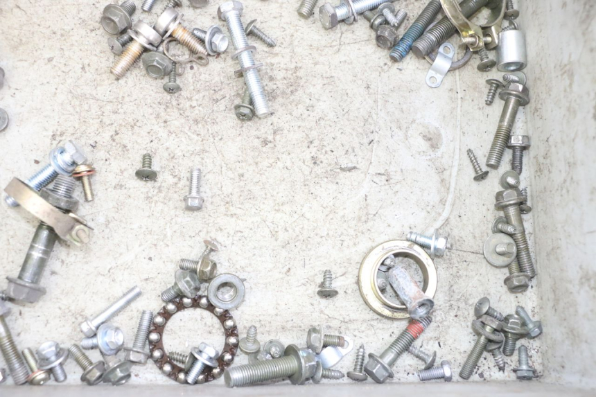 photo de ZAK SCHROEVEN EN BEVESTIGINGSMATERIAAL SYM FIDDLE 3 III 50 (2014 - 2020) - Zoom op gebruiksstaat