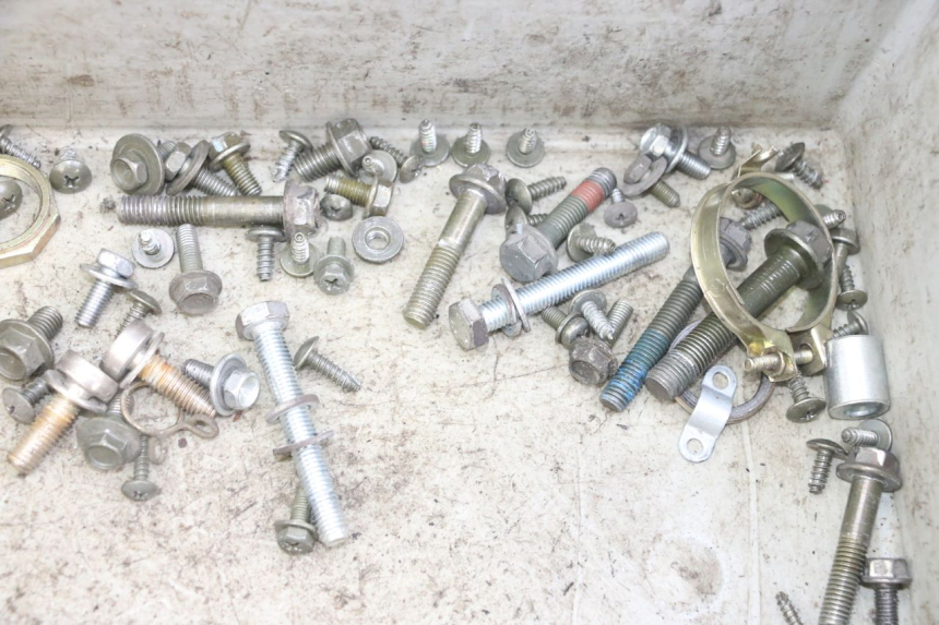 photo de ZAK SCHROEVEN EN BEVESTIGINGSMATERIAAL SYM FIDDLE 3 III 50 (2014 - 2020) - Andere kijkhoek