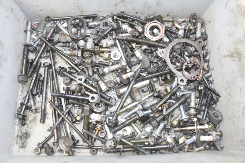 photo de ZAK SCHROEVEN EN BEVESTIGINGSMATERIAAL YAMAHA FJ 3CX 1200 (1986 - 1996) - Hoofdaanzicht