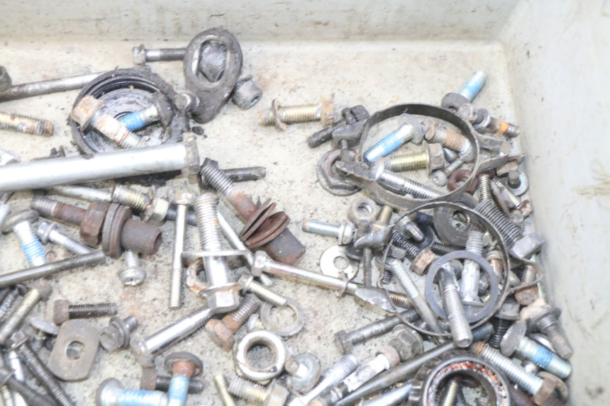 photo de ZAK SCHROEVEN EN BEVESTIGINGSMATERIAAL YAMAHA FJ 3CX 1200 (1986 - 1996) - Andere kijkhoek