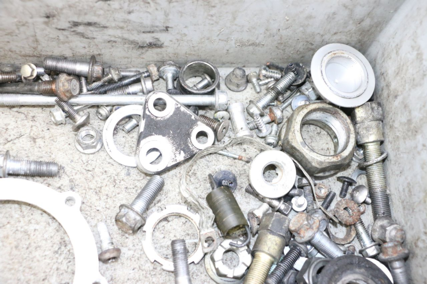 photo de ZAK SCHROEVEN EN BEVESTIGINGSMATERIAAL YAMAHA FJR ABS 1300 (2006 - 2012) - Overzicht