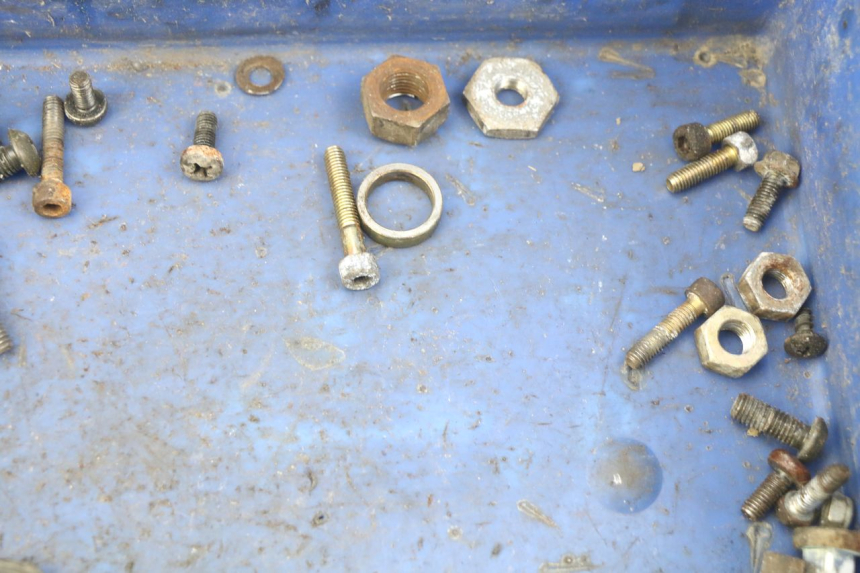 photo de ZAK SCHROEVEN EN BEVESTIGINGSMATERIAAL MBK FLIPPER 50 (2004 - 2012) - Andere kijkhoek