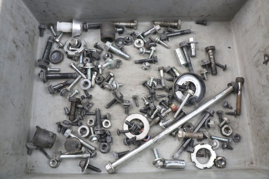 photo de ZAK SCHROEVEN EN BEVESTIGINGSMATERIAAL MBK FLIPPER 115 (2013 - 2017) - Hoofdaanzicht