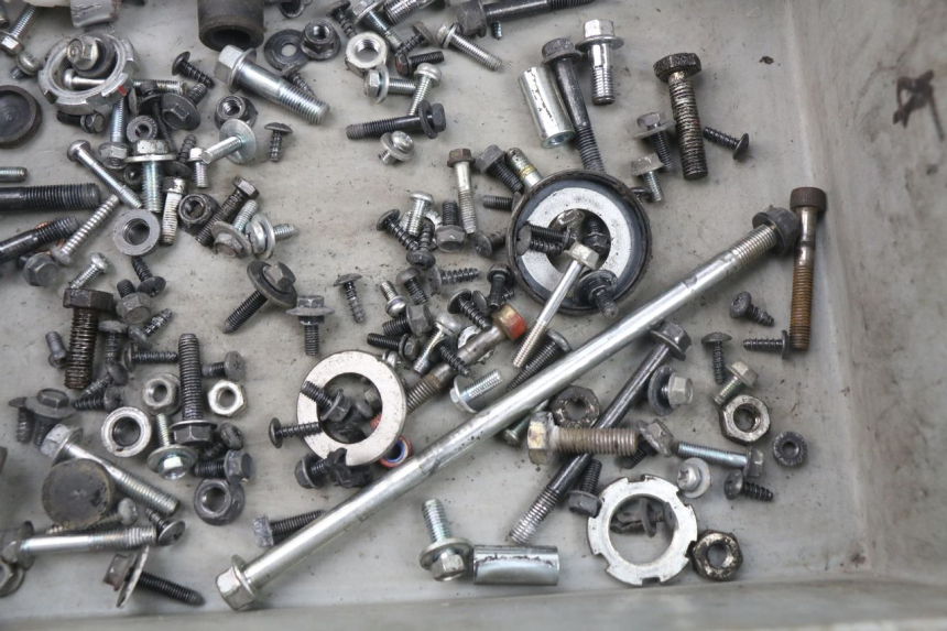 photo de ZAK SCHROEVEN EN BEVESTIGINGSMATERIAAL MBK FLIPPER 115 (2013 - 2017) - Zoom op gebruiksstaat