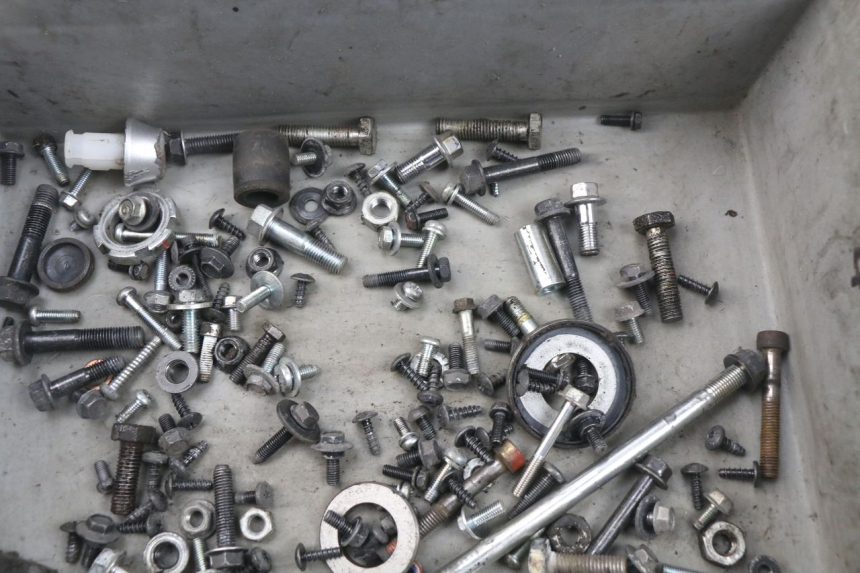 photo de ZAK SCHROEVEN EN BEVESTIGINGSMATERIAAL MBK FLIPPER 115 (2013 - 2017) - Andere kijkhoek