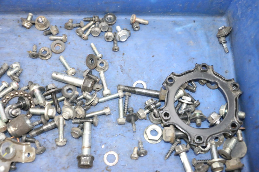 photo de ZAK SCHROEVEN EN BEVESTIGINGSMATERIAAL MBK FLIPPER 115 (2013 - 2017) - Zoom op gebruiksstaat