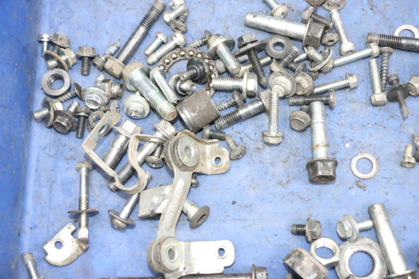 photo de ZAK SCHROEVEN EN BEVESTIGINGSMATERIAAL MBK FLIPPER 115 (2013 - 2017) - Technische close-up