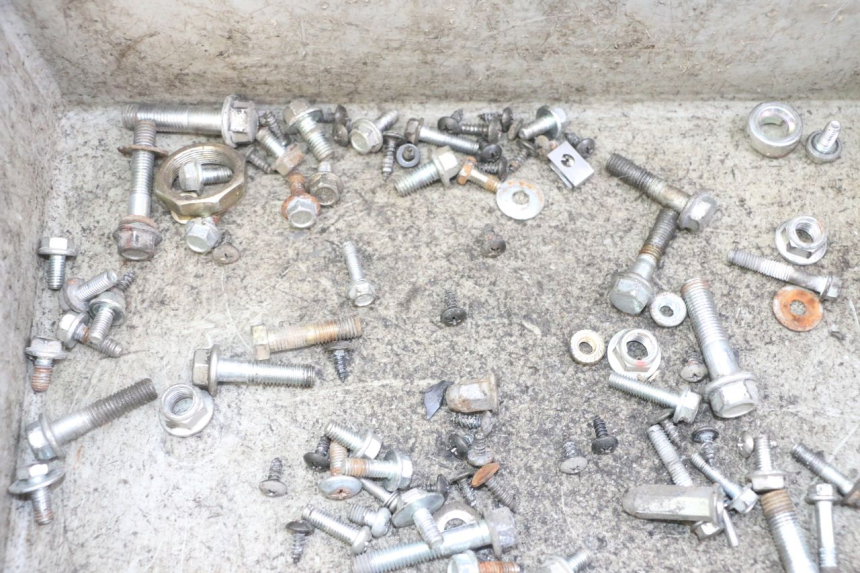 photo de ZAK SCHROEVEN EN BEVESTIGINGSMATERIAAL VENESI FLY RETRO 4T 50 (2020 - 2025) - Zoom op gebruiksstaat