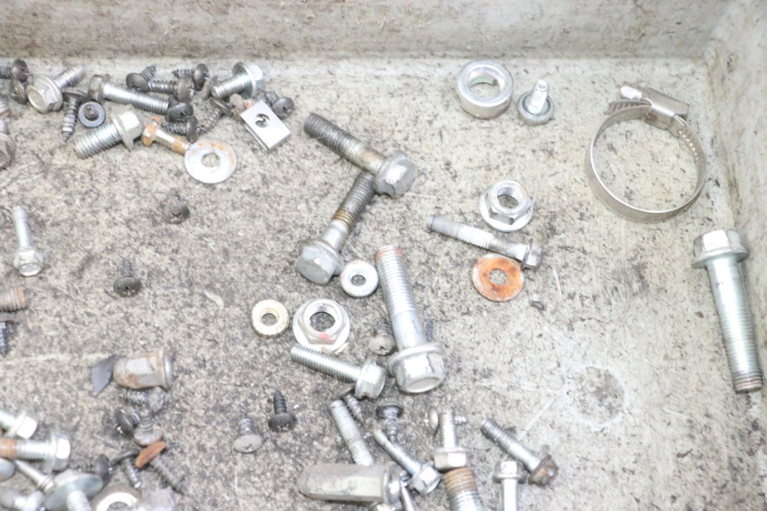 photo de ZAK SCHROEVEN EN BEVESTIGINGSMATERIAAL VENESI FLY RETRO 4T 50 (2020 - 2025) - Andere kijkhoek