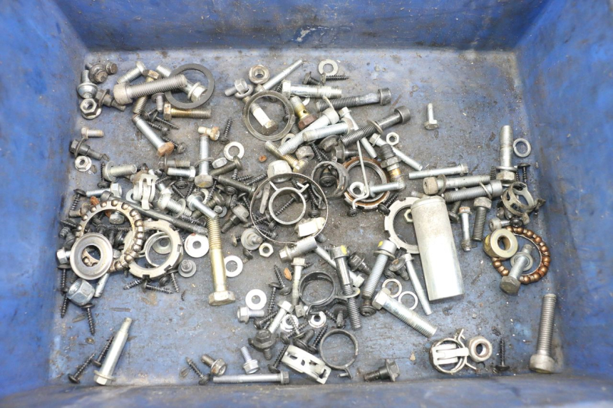 photo de ZAK SCHROEVEN EN BEVESTIGINGSMATERIAAL PEUGEOT GEOPOLIS RS 125 (2007 - 2009) - Hoofdaanzicht