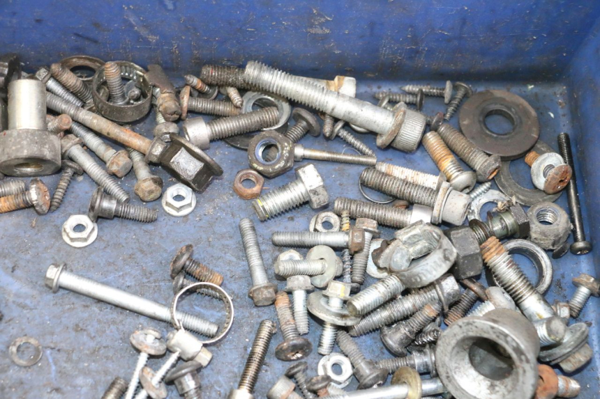 photo de ZAK SCHROEVEN EN BEVESTIGINGSMATERIAAL GILERA NEXUS 300 (2008 - 2013) - Technische close-up