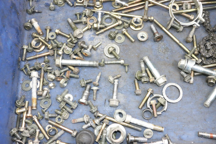 photo de ZAK SCHROEVEN EN BEVESTIGINGSMATERIAAL GOES WIKI 125 (2010 - 2015) - Detail van het onderdeel