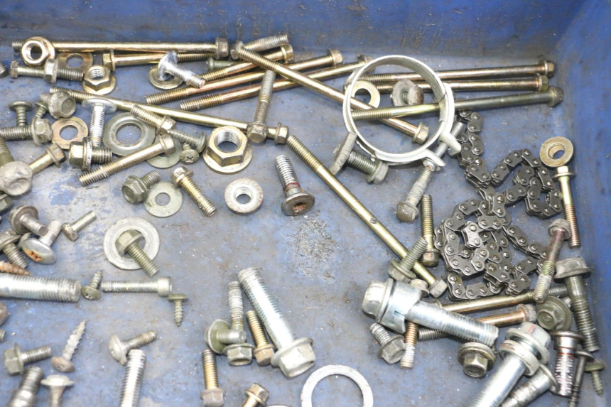 photo de ZAK SCHROEVEN EN BEVESTIGINGSMATERIAAL GOES WIKI 125 (2010 - 2015) - Andere kijkhoek