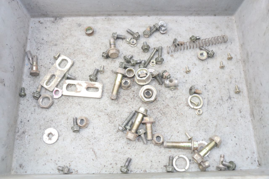 photo de ZAK SCHROEVEN EN BEVESTIGINGSMATERIAAL EUROCKA GREEN 1 - Hoofdaanzicht