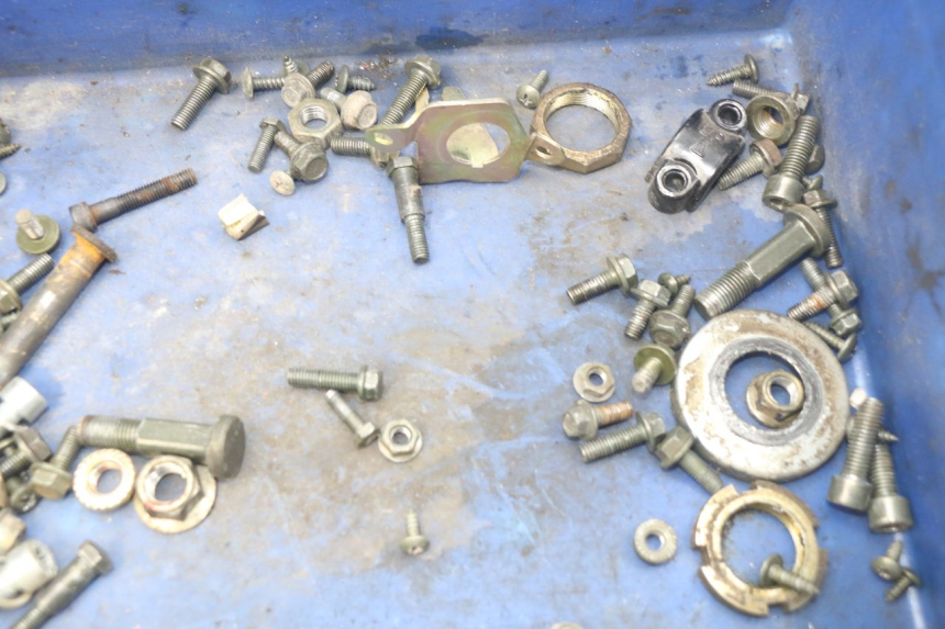 photo de ZAK SCHROEVEN EN BEVESTIGINGSMATERIAAL TNT MOTOR GRIDO 2T 50 (2010 - 2019) - Zoom op gebruiksstaat