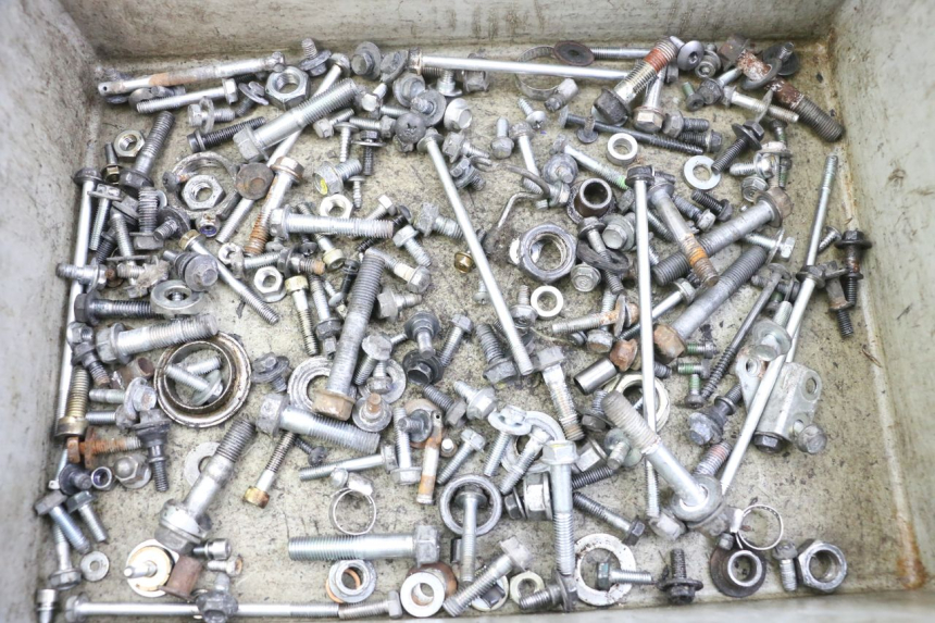 photo de ZAK SCHROEVEN EN BEVESTIGINGSMATERIAAL HONDA FES S-WING SWING ABS 125 (2007 - 2015) - Hoofdaanzicht