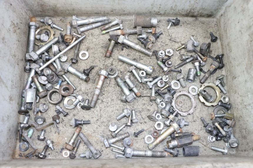 photo de ZAK SCHROEVEN EN BEVESTIGINGSMATERIAAL HONDA PES PS I 125 (2006 - 2012) - Detail van het onderdeel