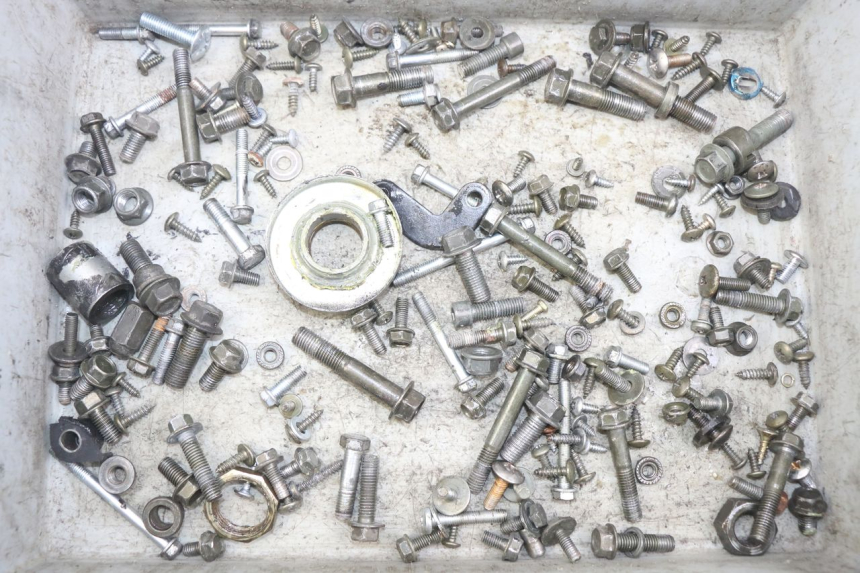 photo de ZAK SCHROEVEN EN BEVESTIGINGSMATERIAAL REVATTO IMPERATOR 125 (2007 - 2015) - Hoofdaanzicht