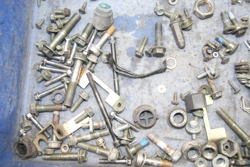 photo de ZAK SCHROEVEN EN BEVESTIGINGSMATERIAAL SYM JET 14 4T 50 (2018 - 2022) - Andere kijkhoek