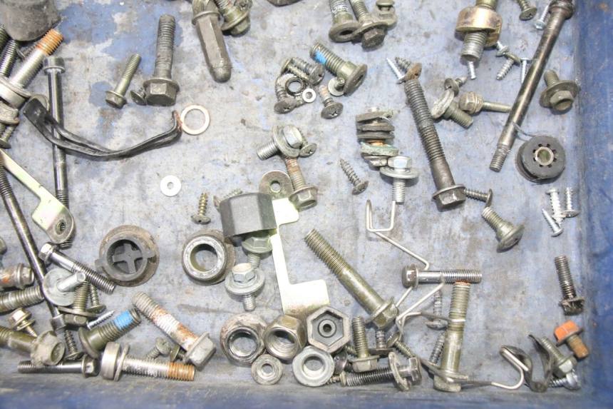 photo de ZAK SCHROEVEN EN BEVESTIGINGSMATERIAAL SYM JET 14 4T 50 (2018 - 2022) - Technische close-up