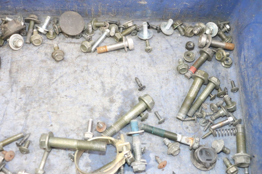 photo de ZAK SCHROEVEN EN BEVESTIGINGSMATERIAAL SYM JET 14 4T 50 (2018 - 2022) - Zoom op gebruiksstaat