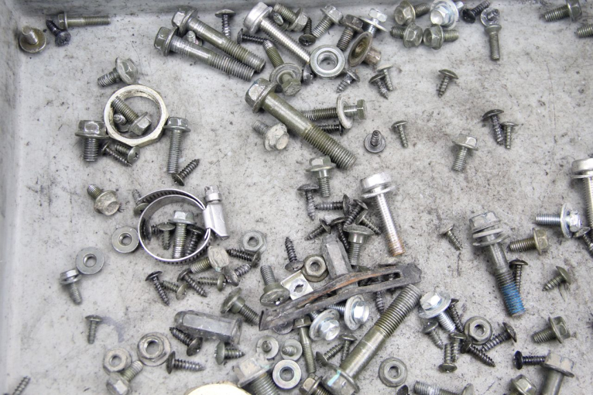 photo de ZAK SCHROEVEN EN BEVESTIGINGSMATERIAAL SYM JET 4 4T 50 (2018 - 2021) - Andere kijkhoek