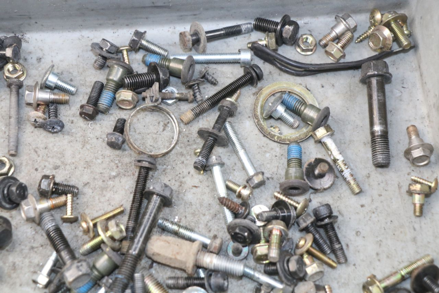 photo de ZAK SCHROEVEN EN BEVESTIGINGSMATERIAAL SYM JOYMAX 250 (2013 - 2017) - Andere kijkhoek