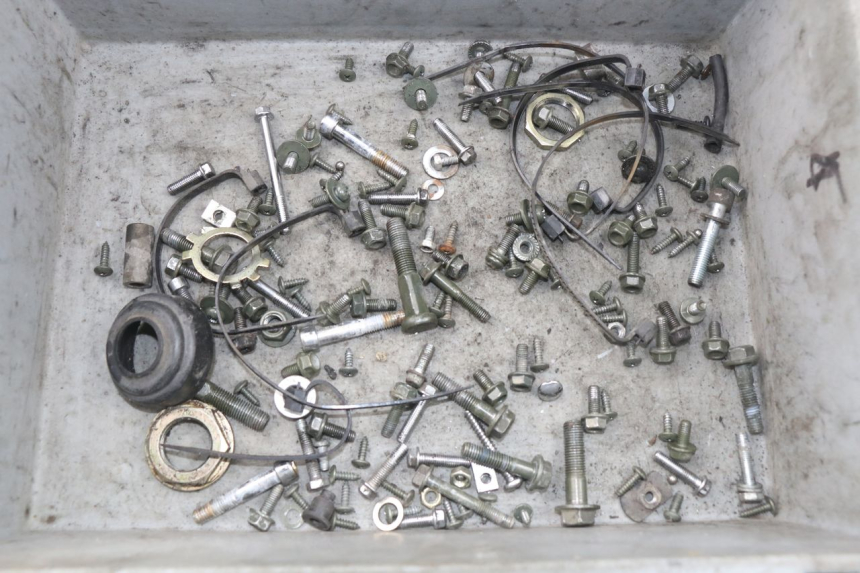 photo de ZAK SCHROEVEN EN BEVESTIGINGSMATERIAAL RIDE JUMP 2T 50 (2012 - 2017) - Hoofdaanzicht