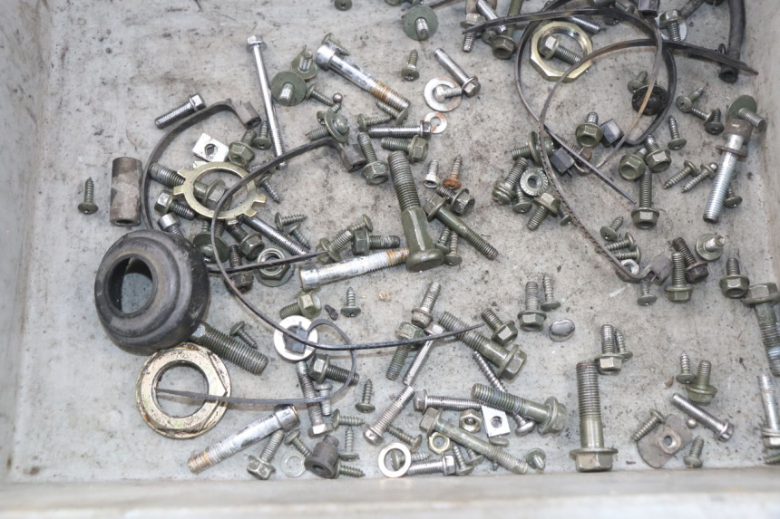 photo de ZAK SCHROEVEN EN BEVESTIGINGSMATERIAAL RIDE JUMP 2T 50 (2012 - 2017) - Detail van het onderdeel