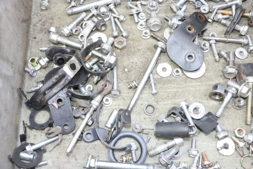 photo de ZAK SCHROEVEN EN BEVESTIGINGSMATERIAAL KEEWAY K-LIGHT KLIGHT 125 (2018 - 2025) - Detail van het onderdeel