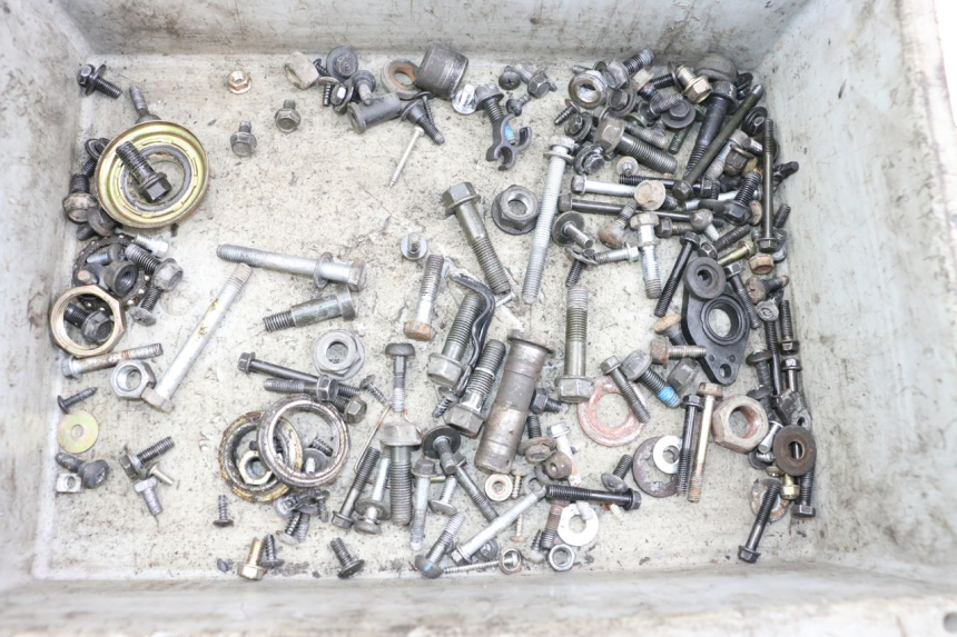 photo de ZAK SCHROEVEN EN BEVESTIGINGSMATERIAAL KYMCO K-PW K-PIPE 50 (2012 - 2017) - Detail van het onderdeel