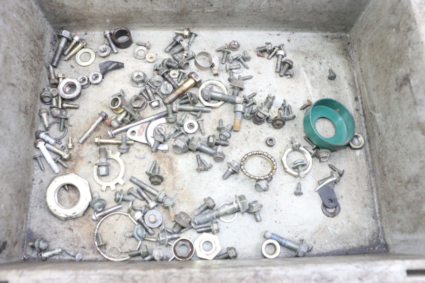 photo de ZAK SCHROEVEN EN BEVESTIGINGSMATERIAAL RIDE KALLIO 50 (2010 - 2019) - Detail van het onderdeel