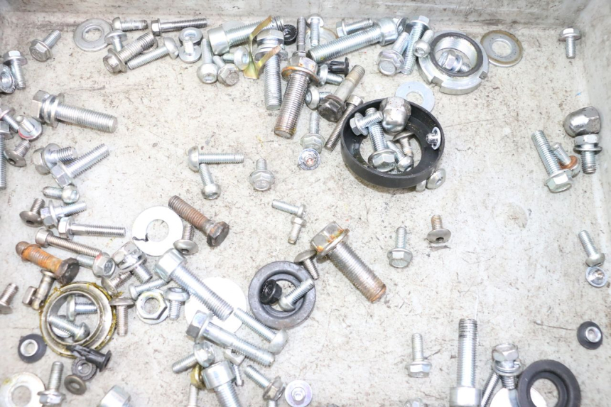 photo de ZAK SCHROEVEN EN BEVESTIGINGSMATERIAAL KIDEN KD125-G 125 (2018 - 2022) - Detail van het onderdeel