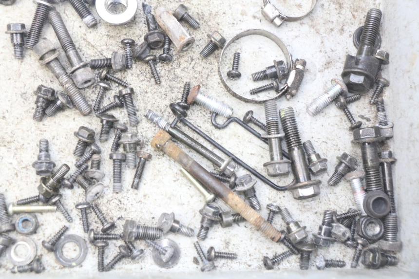 photo de ZAK SCHROEVEN EN BEVESTIGINGSMATERIAAL PEUGEOT KISBEE 2T 50 (2010 - 2017) - Andere kijkhoek